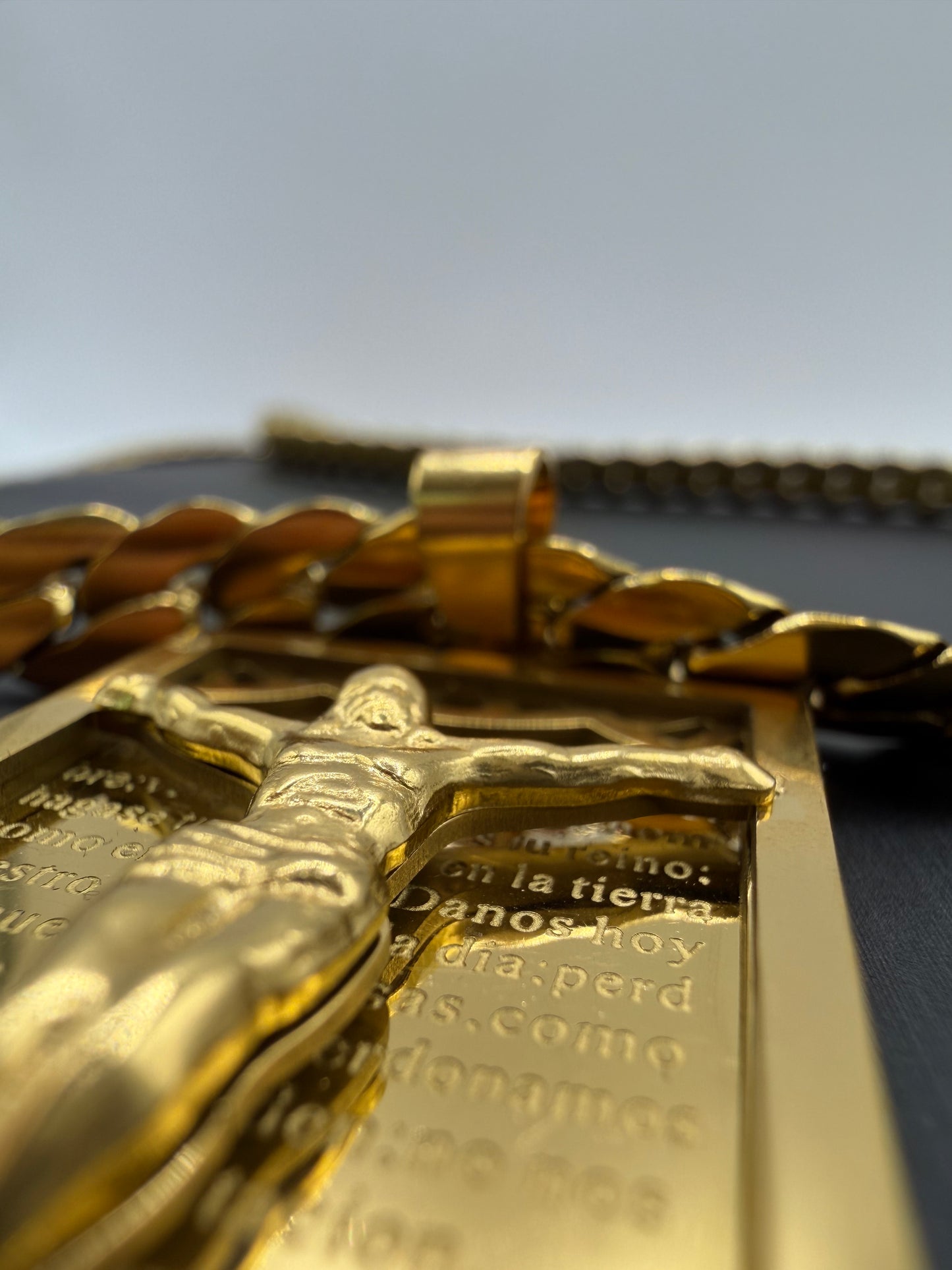 Cubana Martillada + Placa Cristo