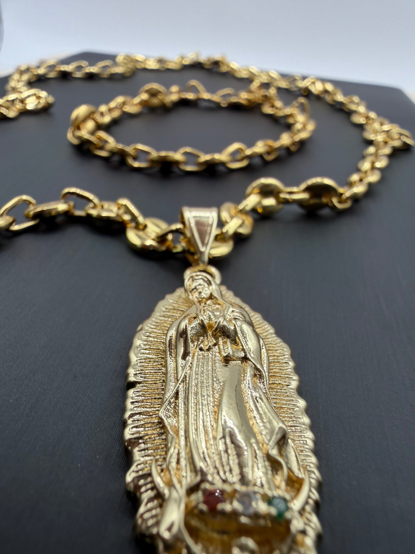 Cadena y Pulsera Gucci + Guadalupe Especial