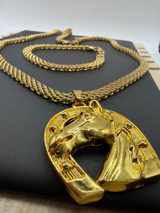 Cadena y Pulsera Chinesca + Caballo Herradura