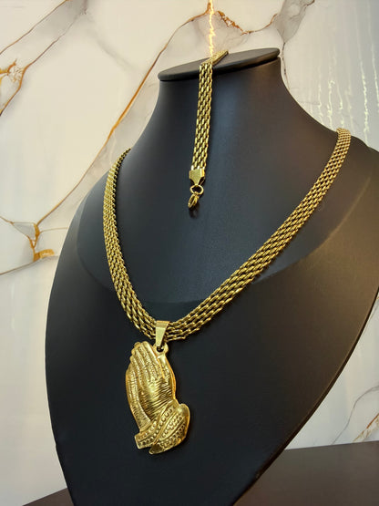 Cadena y Pulsera Chinesca + Mano De Bendición