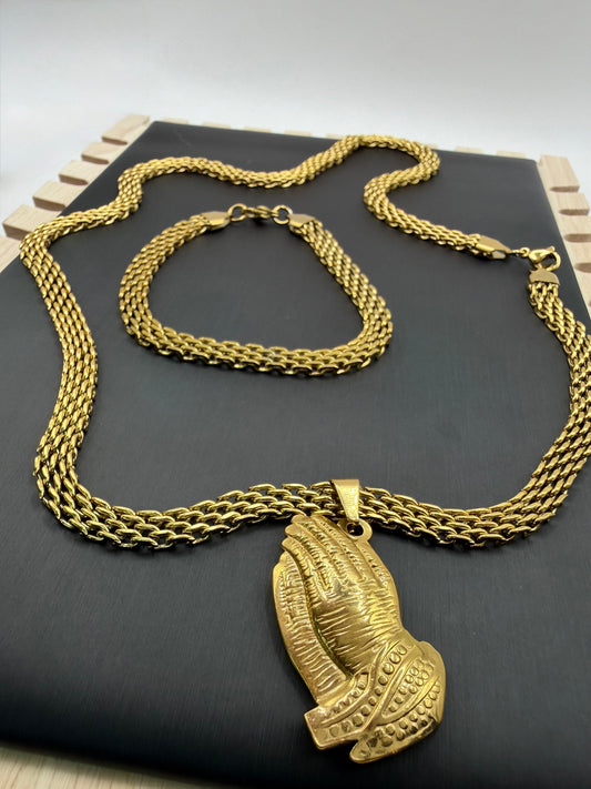 Cadena y Pulsera Chinesca + Mano De Bendición